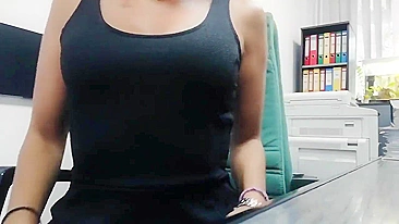 Homemade Masturbation Amateur Porn in Office Dress during Boss' Meeting