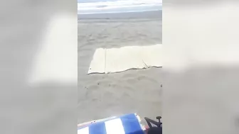 Homemade Beach Sex with Shaved Girlfriends - Amateur Exhibitionist Fun