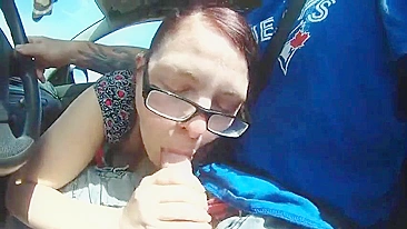 Redhead Girl Gets Blowjob While Driving Car - Amateur Homemade Sex