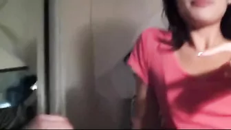 Amateur Wife Teaches Friend to Suck Big Black Cock in Homemade Threesome