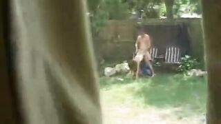 Neighbors' Homemade Outdoor Sex Caught by Voyeur