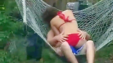 Neighbors' Homemade Outdoor Sex Caught by Voyeur
