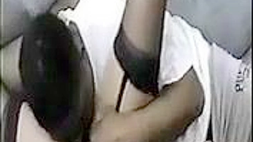 Amateur Wife Fisting Orgasm with Black Guy in Homemade Cuckold Sex