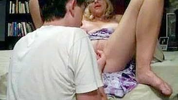 Mature Neighbor Mom Squirts Buckets in Homemade Sex with Finger