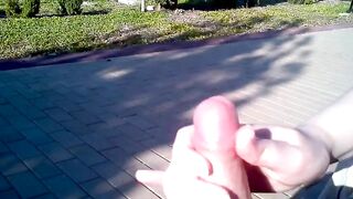 Homemade Public Handjob with Big Cumshot Amateur Outdoor Sex