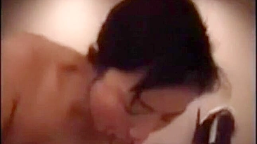 Amateur Asian Ass Licker Gives Blowjob to Girlfriend in Real Homemade Sex