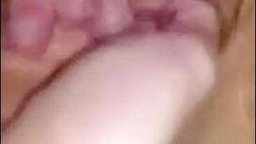 Homemade Fisting Orgasm with Chubby Girl Masturbating Amateur BBW