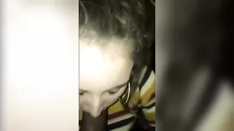 Amateur Girlfriend Gets Blowjob by Black Cock in Homemade Interracial Sex