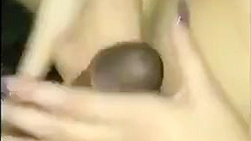 Amateur Girlfriend Gets Blowjob by Black Cock in Homemade Interracial Sex