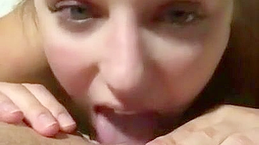 Homemade Amateur Rim Job & Salad Tossing with Naughty Girlfriend