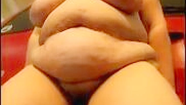 Homemade Fat BBW Masturbates with Big Tits on Trailer Hitch!