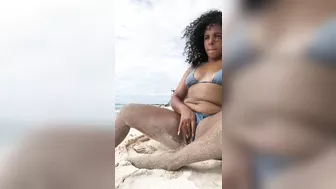 Homemade Beach Orgasm - Amateur BBW Squirting in Public