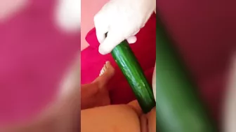 Homemade Cucumber Fun - Amateur Masturbation with Fresh Produce