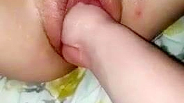 MILF Wife Homemade Fisting Porn Video with Cum Shots