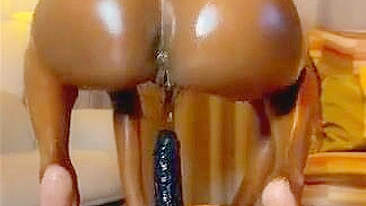 Homemade Ebony Squirt with Dildo Amateur Masturbation