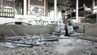 Amateur Couple Public Fucking in Abandoned Ruins