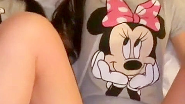 Homemade Threesome with Twins - Amateur Group Sex