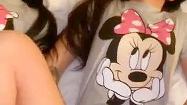 Homemade Threesome with Twins - Amateur Group Sex