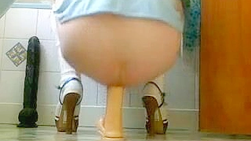 Male Masturbates with Massive Dildo in Homemade Gay Anal Sex