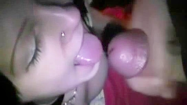 Amateur College Girl Threesome Blowjob & Cum in Mouth Group Sex Video
