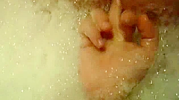 College Teens' Steamy Threesome in the Bath