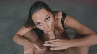 Cameraman has no chance to avoid a XXX blowjob by porn addicted mom