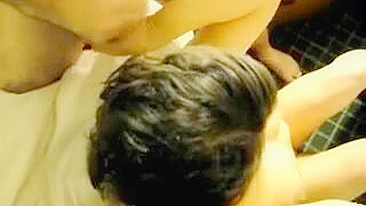 Homemade Threesome with Cumshots and Facials