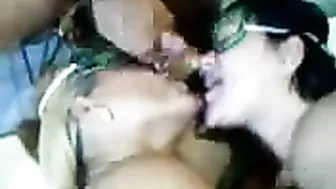 Swingin' Swappers Cumming Together in Homemade Threesomes