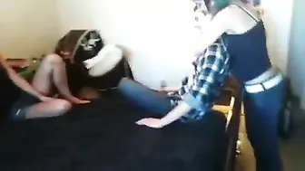 College Swinger Threesome with Emo Girl and Cum Sharing College Swinger Threesome with Emo Girl and Cum Sharing