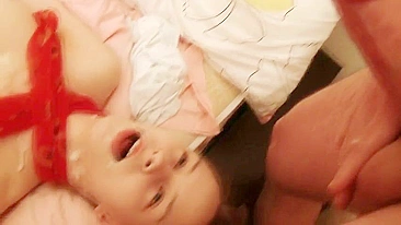 Homemade Threesome Blowjob Cumshot Amateur Porn