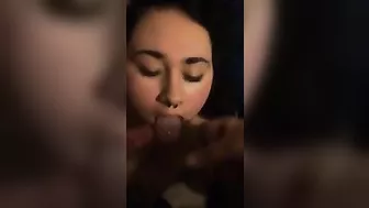 Messy Cumshots and Huge Facials with Amateur Teens in Homemade 3Sum