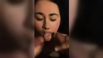 Messy Cumshots and Huge Facials with Amateur Teens in Homemade 3Sum