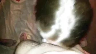 Married MILF Swinger Gets Group Suck & Cumshot in Homemade Porn