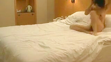 Japanese Amateur Threesome Fucking 2 Asian Friends in Hotel