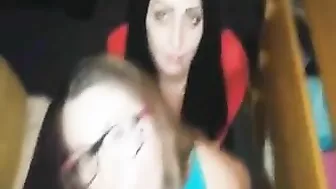 Amateur Lesbians Lick Pussy in Homemade Threesome