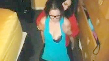 Amateur Lesbians Lick Pussy in Homemade Threesome