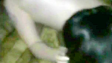 Lesbian Threesome Porn Video - Amateur Group Sex with Pussy Licking and Swingers