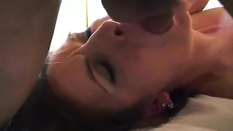 Bisexual Wife Threesome Amateur Homemade Porn with Cum in Mouth and Eating Pussy