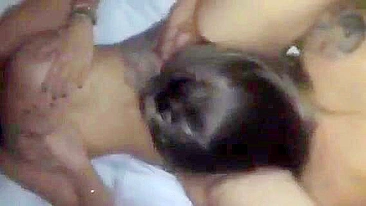 Bisexual Girlfriends' Homemade Threesome with Oral Sex & Swinging