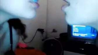 Bisexual Threesome Blowjob Amateur Homemade Porn