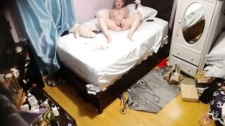 Housewife Knows How to Fucking Orgasm! Hidden Cam Caught Her Masturbating with a Massage!