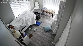 Hidden Cam - caught wife masturbating, fucking herself with a hairbrush