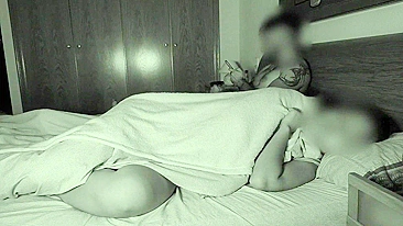 Hidden сam in hotel room caught sister masturbates on brother jerking off by her side