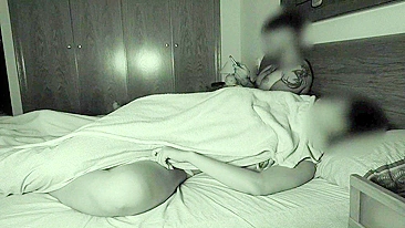 Hidden сam in hotel room caught sister masturbates on brother jerking off by her side