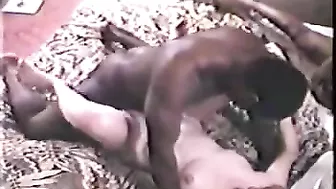 Amateur MILF Swingers' Interracial Gangbang Anal 3Some