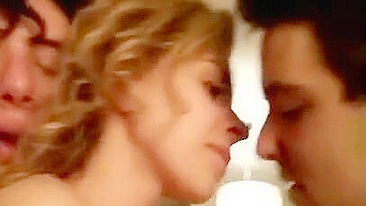 Horny Sluts' Threesome Amateur Gangbang