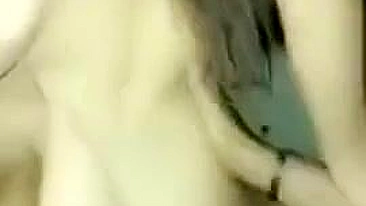 Amateur Threesome - Two Hot roommates' FFM Group Sex