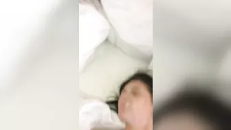 Amateur Threesome Gets Jizzed Twice in Homemade Gangbang