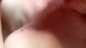 Amateur Threesome - Finger Fuck & Blowjob with Friends