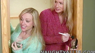 Amateur Lesbian MILF Threesome Gangbang Homemade Porn